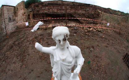 Crolli di Pompei, nove avvisi di garanzia