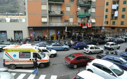 Genova: uccide la moglie e due vicini, poi si suicida