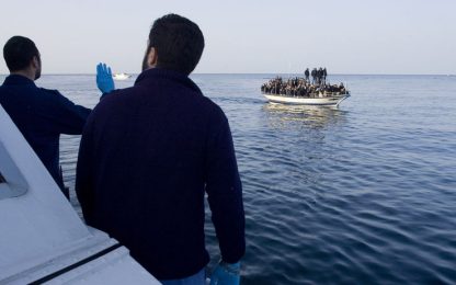 Nuovi sbarchi in Sicilia e Calabria: quasi 500 i soccorsi
