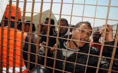 Rebus tendopoli: il piano scontenta tutti