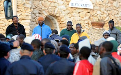 Immigrazione, riprendono gli sbarchi a Lampedusa