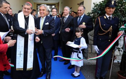 Cardinale Sepe: "No a onori in chiesa per i camorristi"