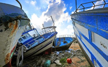 Sicilia, quelle barche dei migranti che finiscono al macero