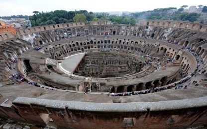 Roma, falso allarme bomba al Colosseo