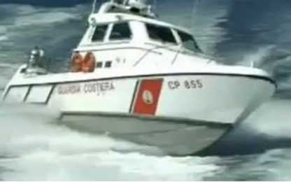 Scontro tra barche a Salerno: muore una donna