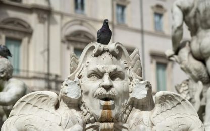 Roma, fermato il vandalo di Piazza Navona