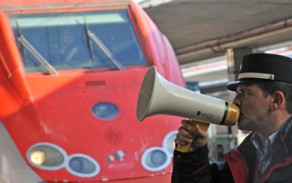 Maggio di scioperi per treni, aerei e scuole: ecco le date