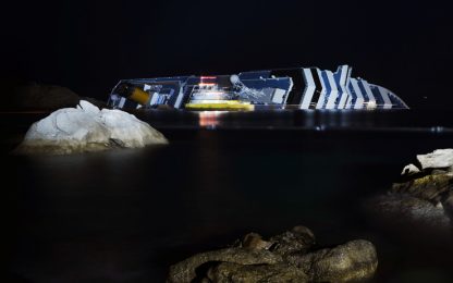 Costa Concordia, trovati altri corpi. Sette nuovi indagati