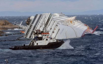 Il maltempo si abbatte sulla Costa Concordia