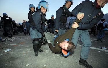 No Tav: fermato il manifestante che insultava il carabiniere