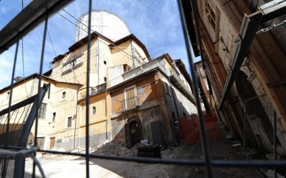 L'Aquila, 3 anni dopo il terremoto la città rimane immobile