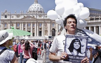 Caso Orlandi, durante l'Angelus proteste contro il Papa