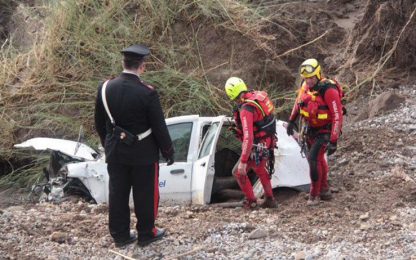 Maltempo, emergenza in Toscana. Crolla un ponte: 3 vittime