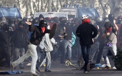 Crisi, scioperi in tutta Italia: incidenti e arresti a Roma