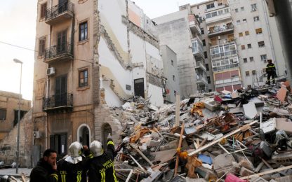 Palermo, crollano due palazzine: 4 morti