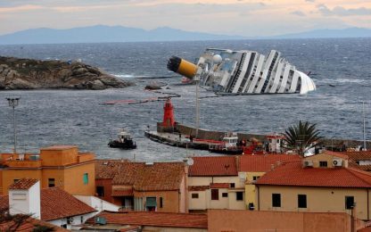 Costa Concordia, il Giglio ricorda a un anno dalla tragedia