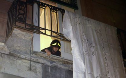 Portici, cede balcone durante la processione: tre morti