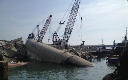 Incidente al porto di Genova: 7 morti, 2 i dispersi