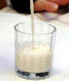 Commercio di latte tossico: arresti per frode in Friuli