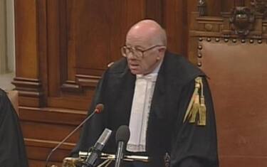 Berlusconi, la decisione della Cassazione: guarda il video