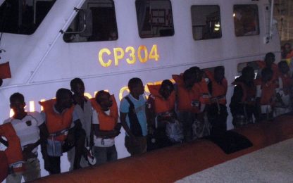 Sicilia, soccorsi in mare 290 migranti