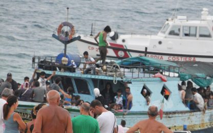 Sicilia, nuovo sbarco a Siracusa: soccorsi 70 migranti