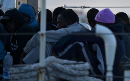 Lampedusa, soccorsi 200 migranti. Un mese fa la strage