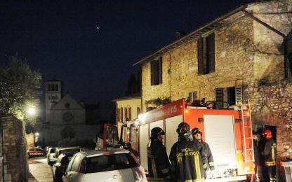 Assisi, madre e figlio morti in un incendio in casa