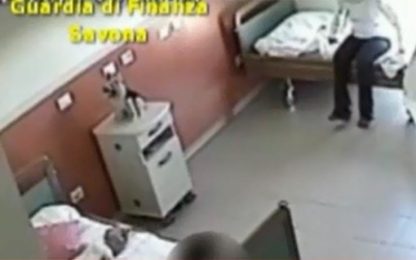 Savona, maltrattavano pazienti in una Rsa. Dodici arresti