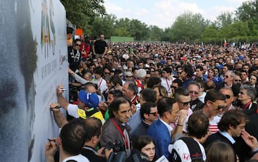 Imola, oltre 20mila persone per ricordare Ayrton Senna
