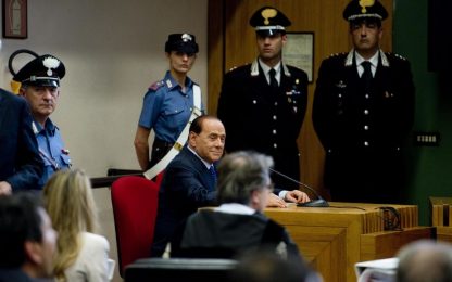 Berlusconi: la procura di Napoli valuterà l'incriminazione