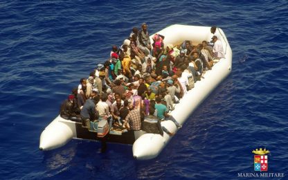 Barcone soccorso a largo di Lampedusa, "180 i morti"
