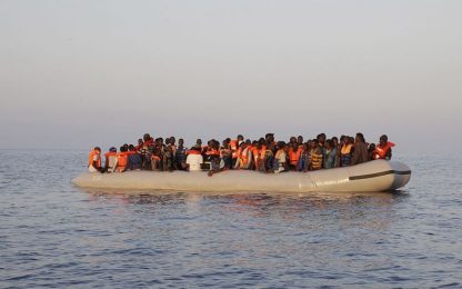 Sbarchi, quasi 4000 migranti soccorsi in tre giorni