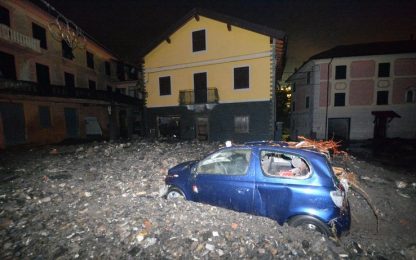Alluvione a Genova: un morto. Allerta fino alle 12 di sabato