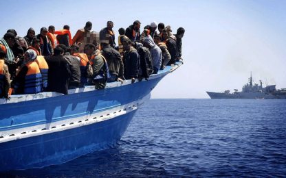 Sbarchi, 1700 migranti tratti in salvo nel Canale di Sicilia