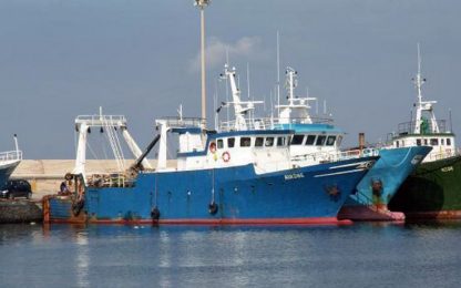 Libia, Marina militare libera motopesca italiano sequestrato