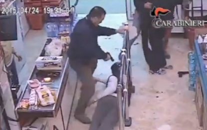 Modugno, rapina al supermercato: 2 arresti. VIDEO