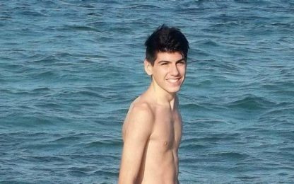 Lecce, 19enne morto fuori da discoteca. L'autopsia: aveva una malformazione al cuore