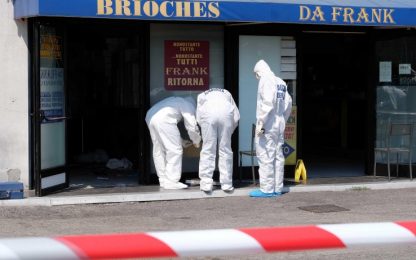 Coppia uccisa a Brescia, ipotesi di un duplice omicidio per debiti