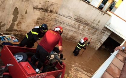 La Calabria conta i danni dopo l'alluvione. Galletti: "Mai più condoni edilizi"