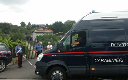 Omicidio in villa nel Catanese, confessa la moglie della vittima