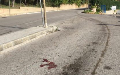 Brindisi, auto travolge due giovani sul marciapiede: morto 19enne