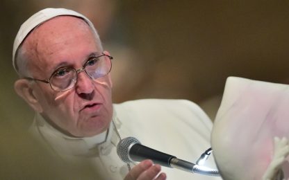 Papa Francesco: "La Chiesa non sia ossessionata dal potere"