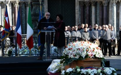 Venezia: l'ultimo saluto a Valeria Solesin, vittima italiana di Parigi