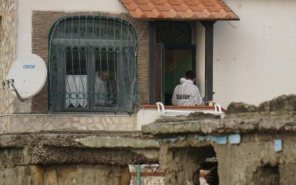Napoli: uccide moglie e figlio di 4 anni, poi si suicida