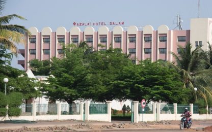 Mali, spari contro hotel che ospita la missione di addestramento Ue 