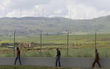 Mafia Capitale, sei avvisi di garanzia per il Cara di Mineo