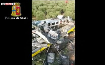Scontro treni in Puglia, le immagini dell’incidente dall’elicottero