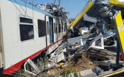 Scontro fra treni in Puglia, pm: blocco telefonico obsoleto e insicuro