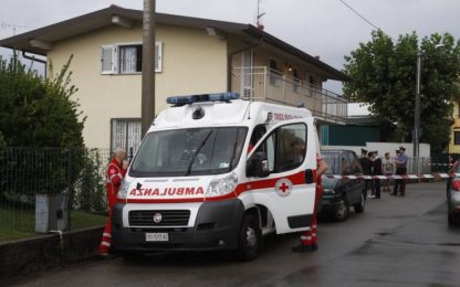 Varese, impiegato trovato morto in casa: è stato strangolato